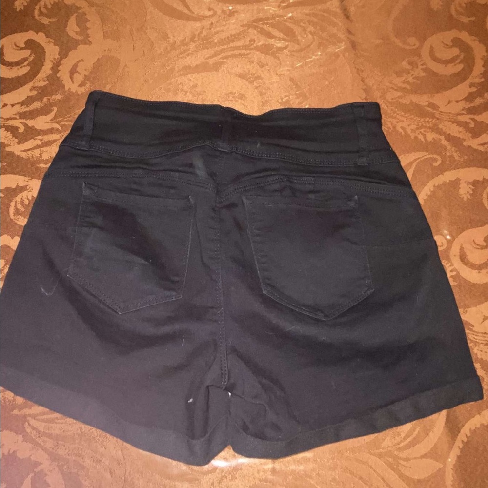 Shorts! - Picture 3 of 3